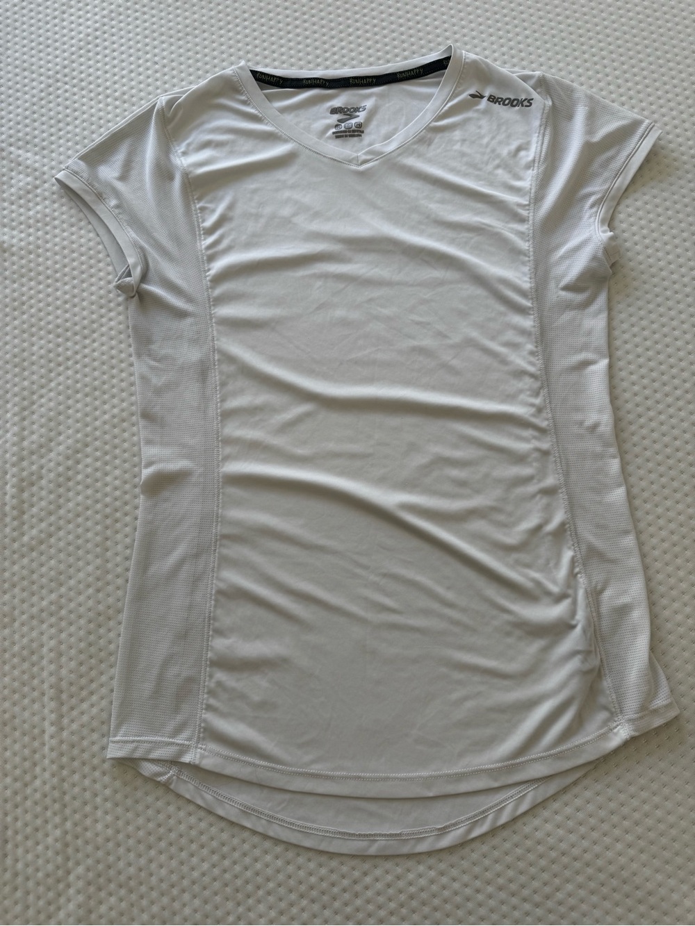 Brooks Women's White Short-Sleeve V-Neck Performance Tee medium